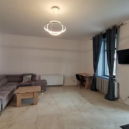 شقة براشوف  في Casa J. Gusbeth المظهر الخارجي الصورة