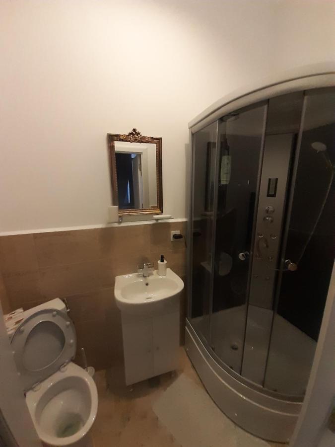 شقة براشوف  في Casa J. Gusbeth المظهر الخارجي الصورة