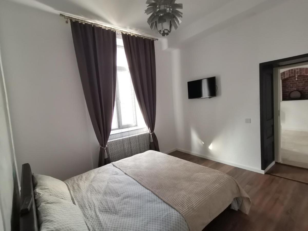 شقة براشوف  في Casa J. Gusbeth المظهر الخارجي الصورة