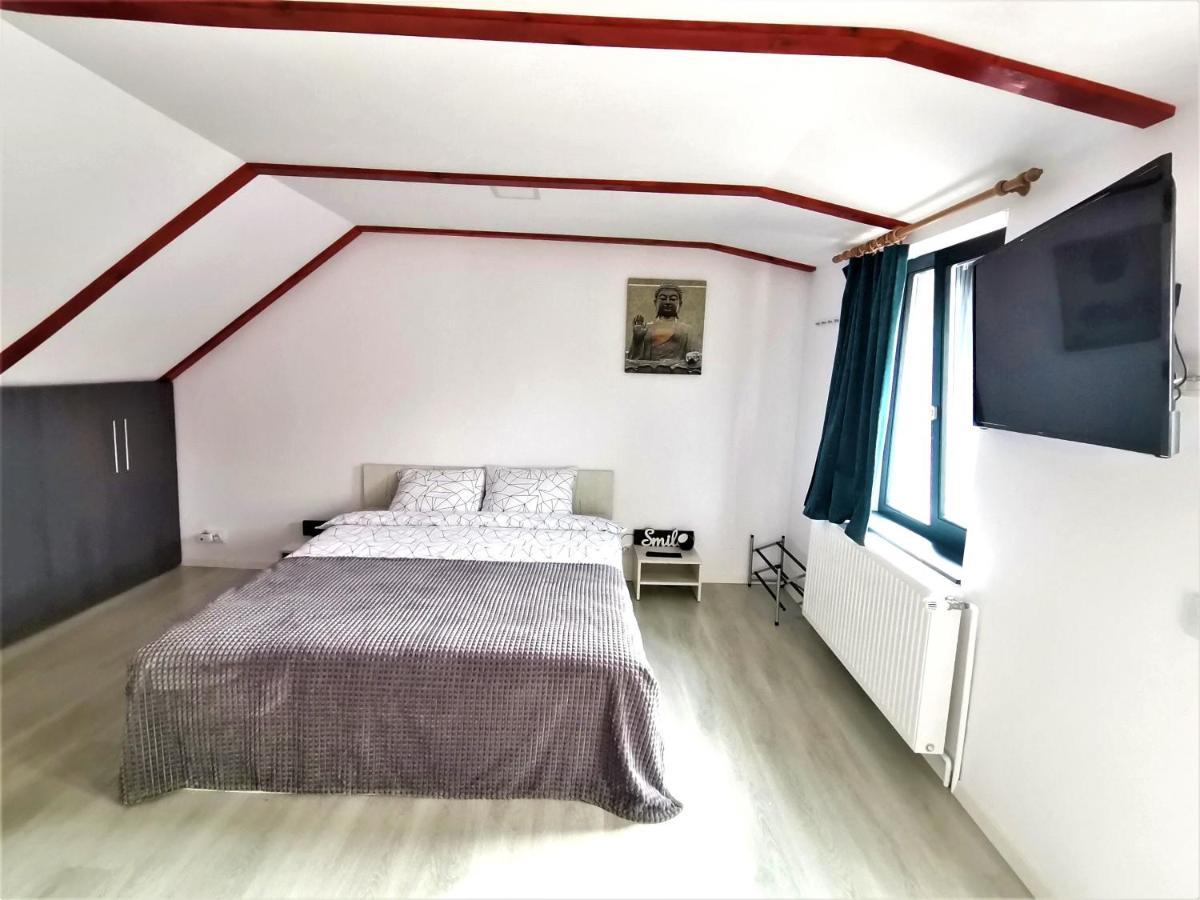 شقة براشوف  في Casa J. Gusbeth المظهر الخارجي الصورة